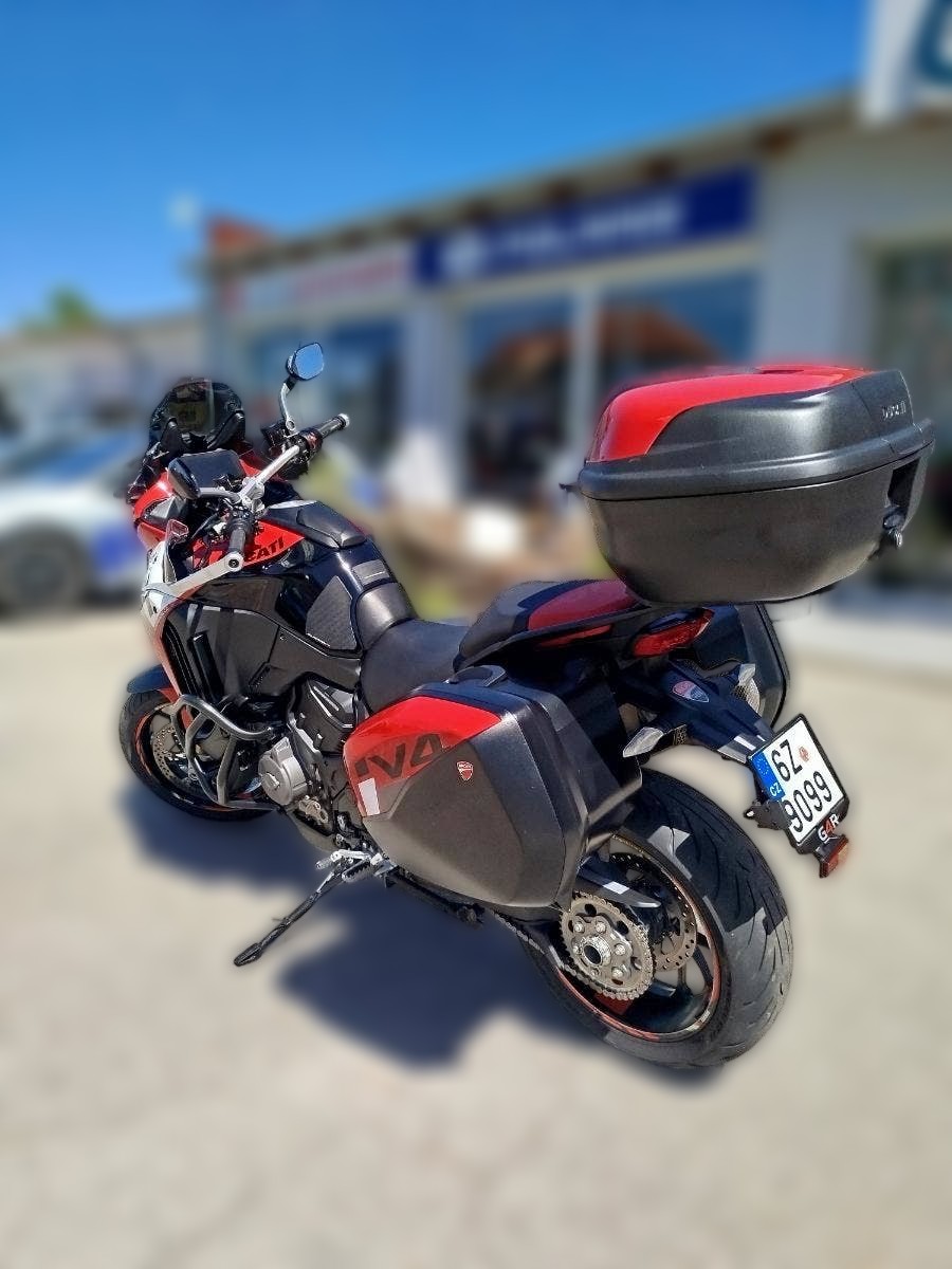 2023 Ducati Multistrada V4 - 17 405 km - Náhled 10