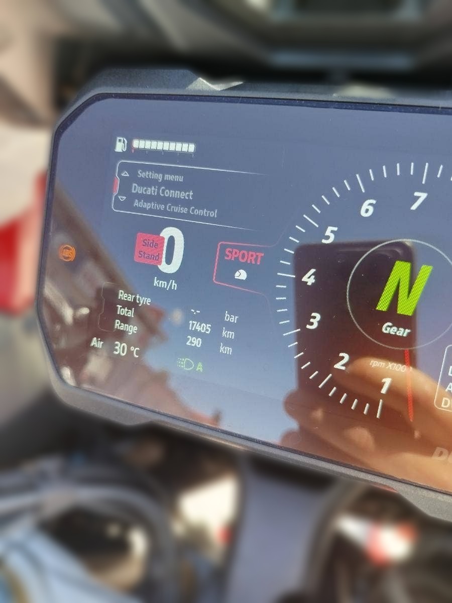 2023 Ducati Multistrada V4 - 17 405 km - Náhled 14