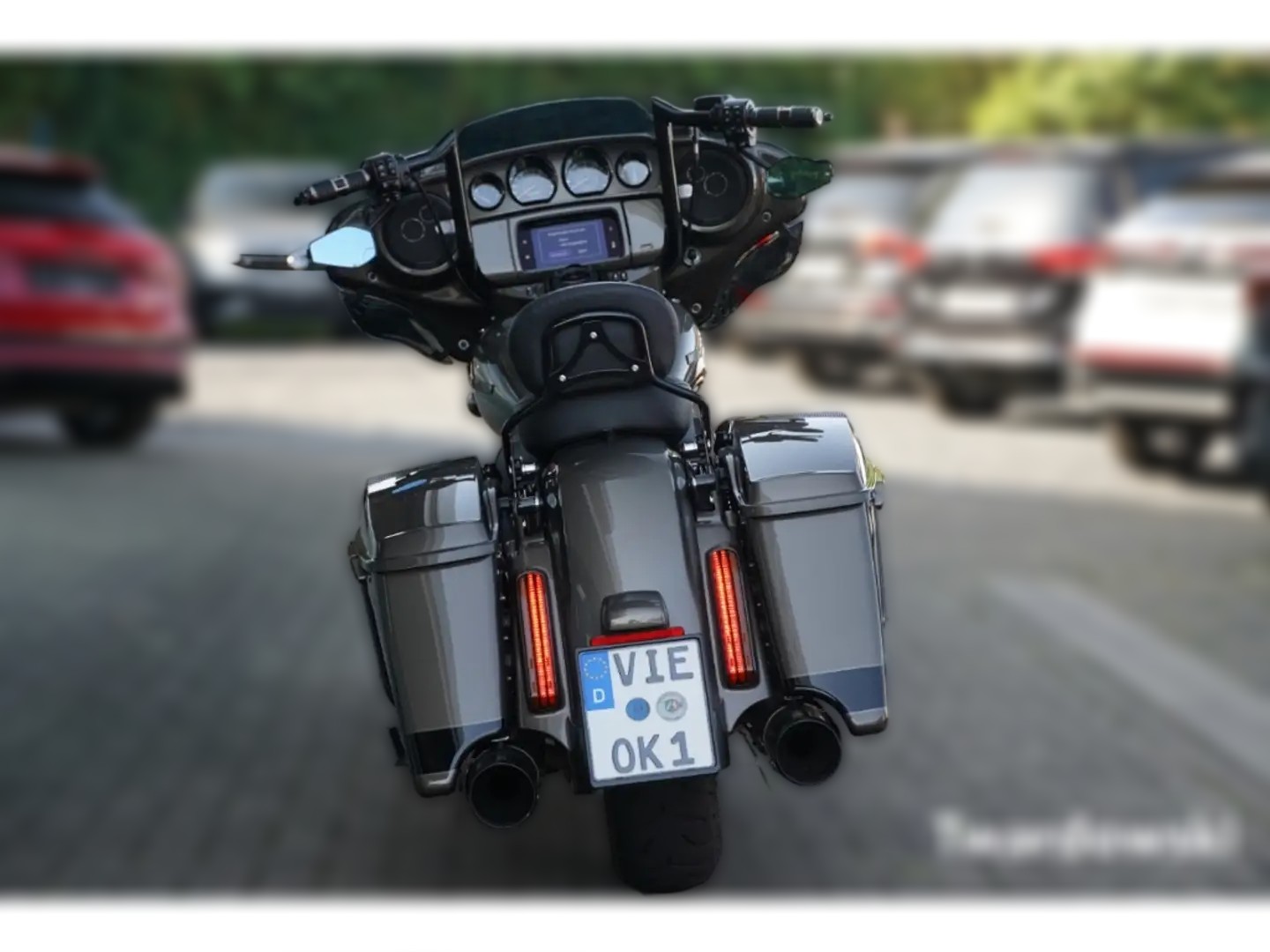 2024 Harley-Davidson Touring - 8 999 km - Náhled 12