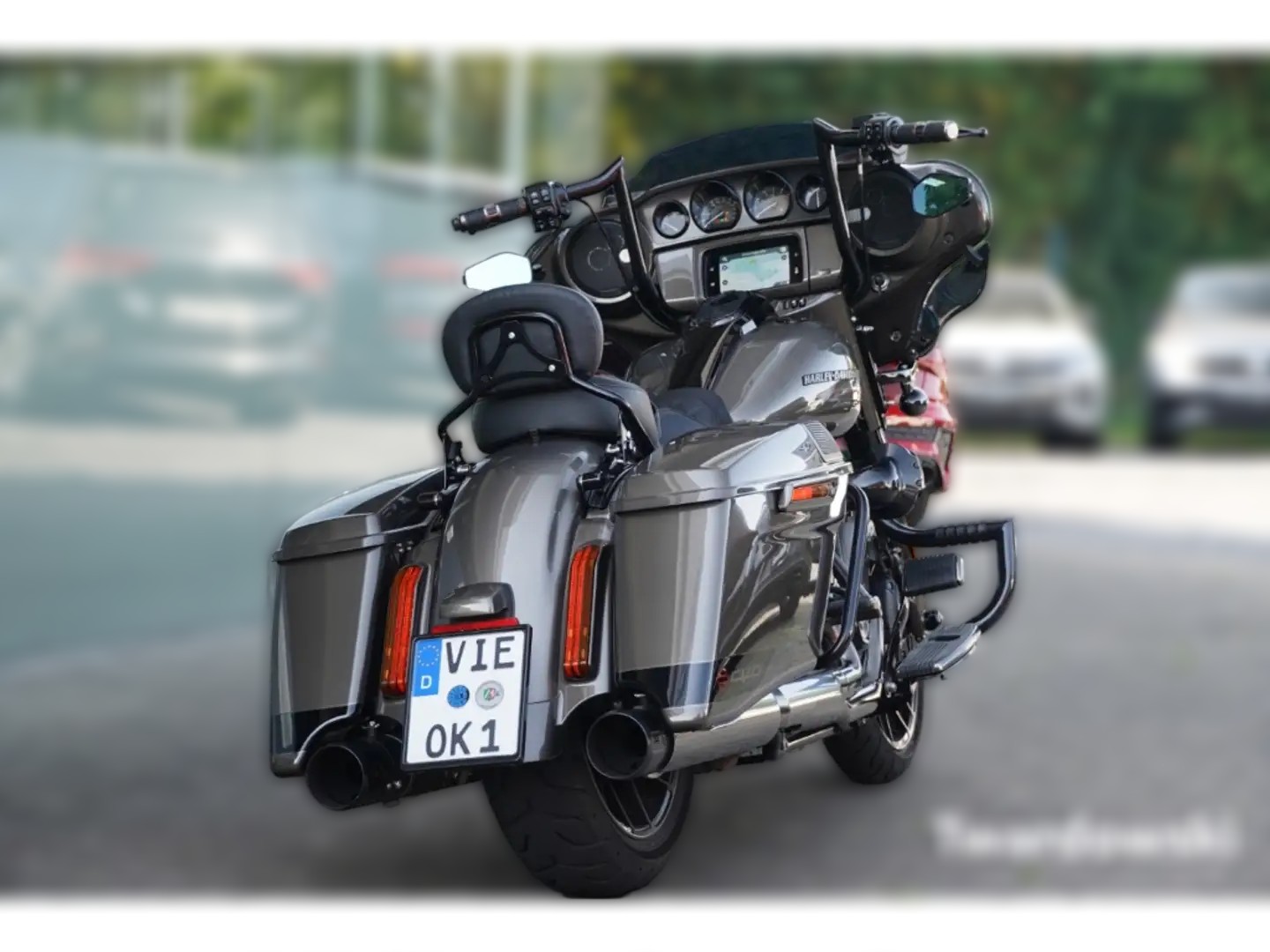2024 Harley-Davidson Touring - 8 999 km - Náhled 21
