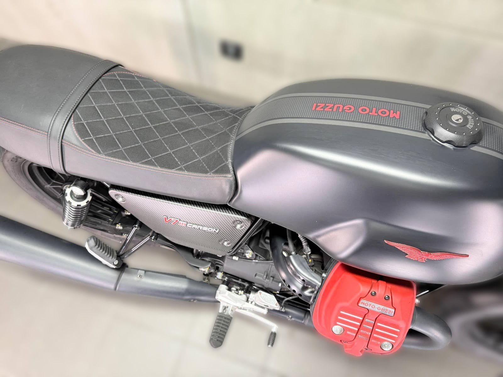 2020 Moto Guzzi V7 - 5 145 km - Náhled 12