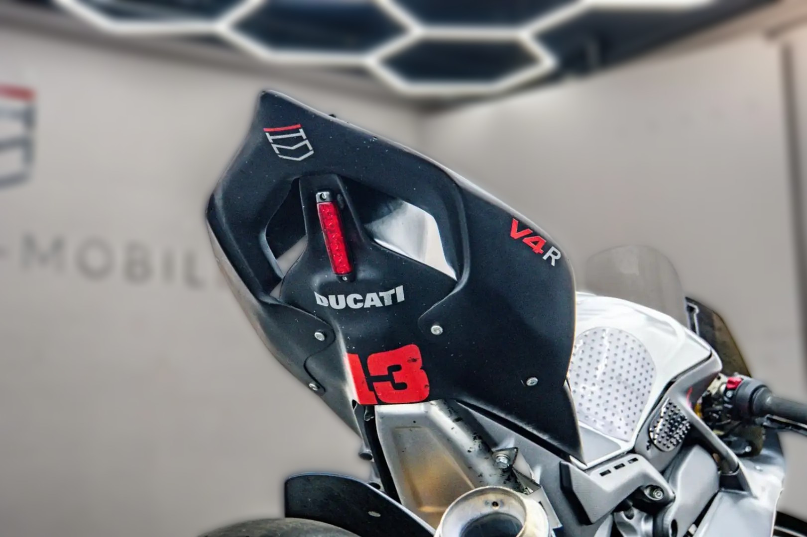 2024 Ducati Panigale V4 - 3 500 km - Náhled 7