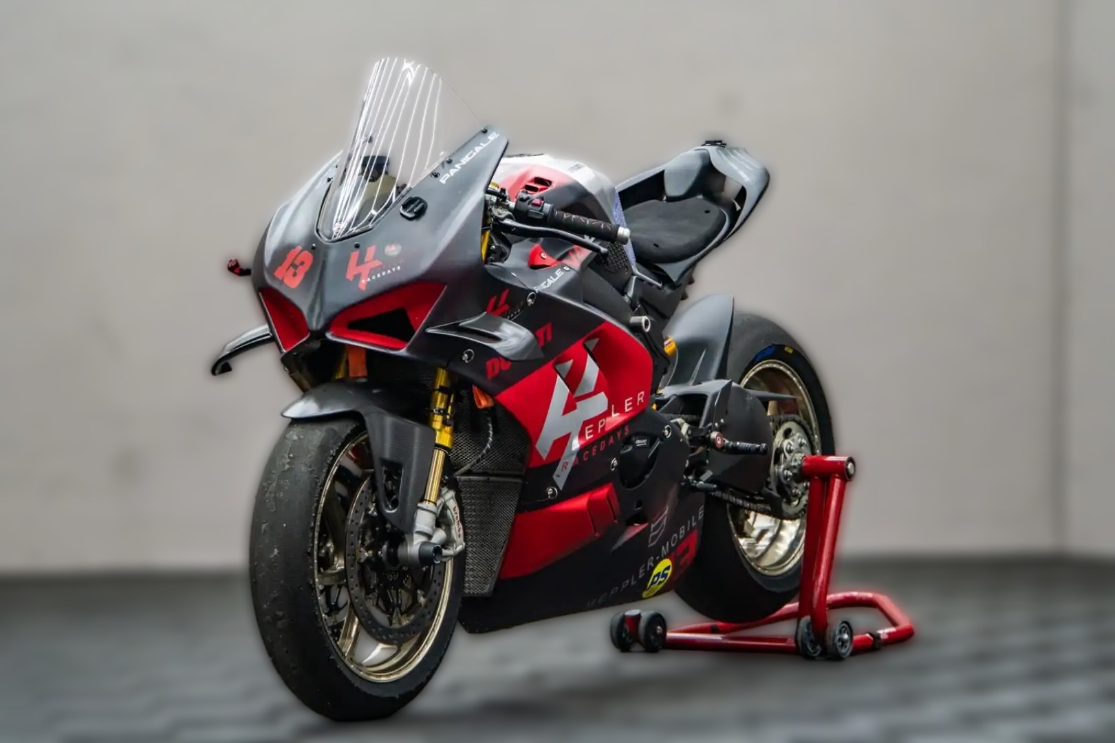 2024 Ducati Panigale V4 - 3 500 km - Náhled 11