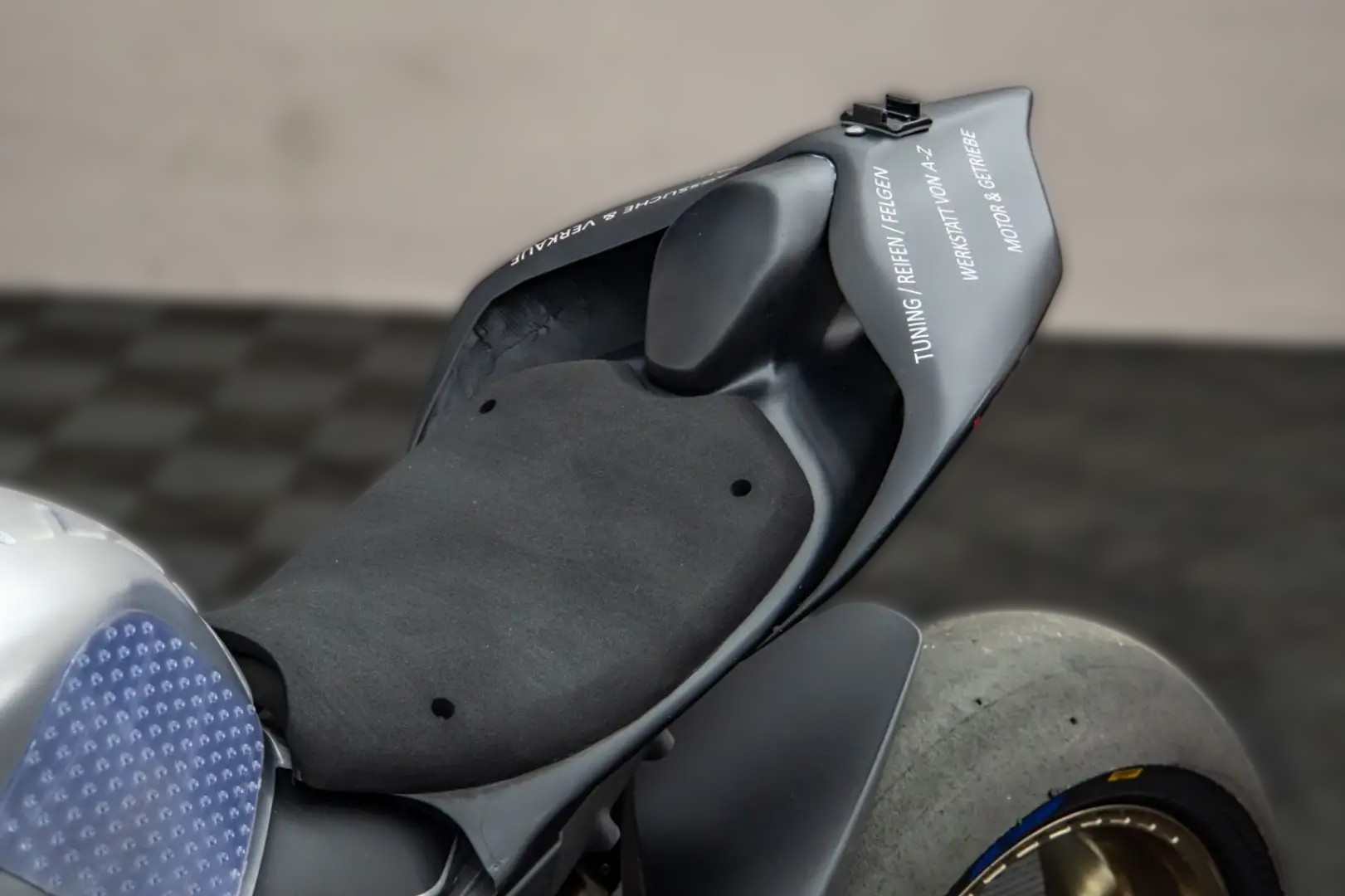 2024 Ducati Panigale V4 - 3 500 km - Náhled 18