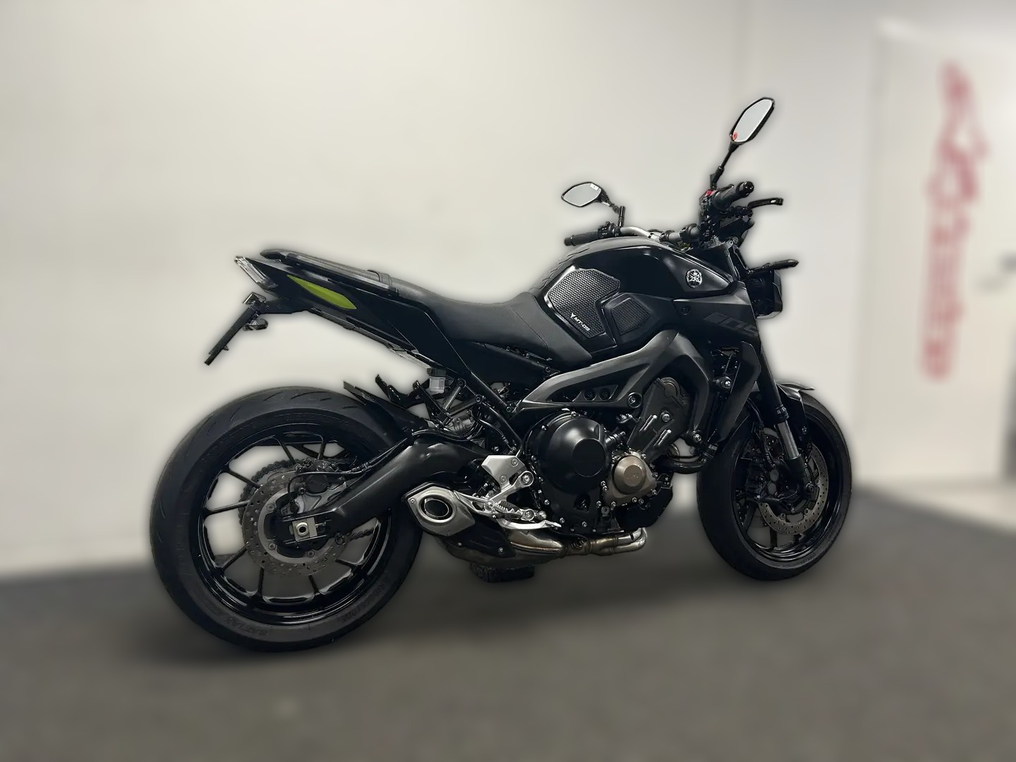 2017 Yamaha MT-09 - 18 438 km - Náhled 15