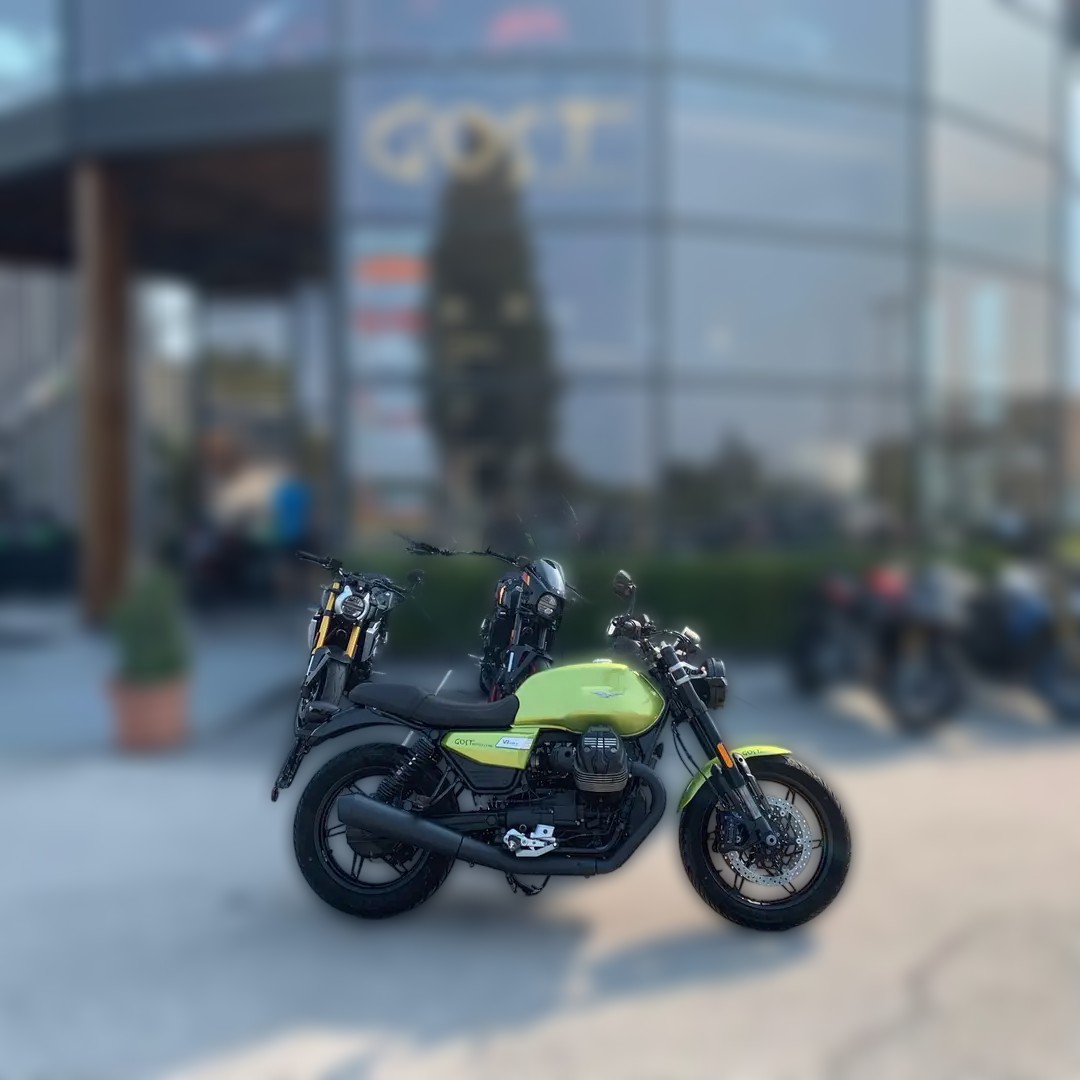 2025 Moto Guzzi V7 - 3 219 km - Náhled 8