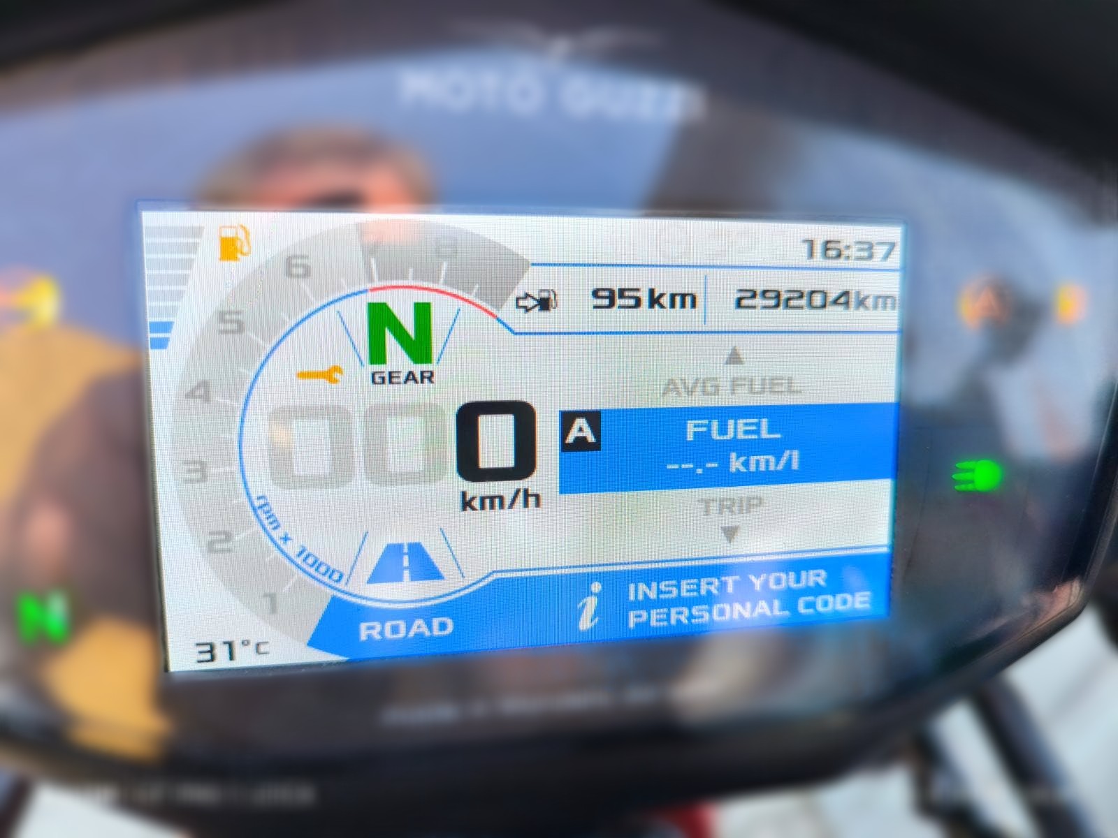 2019 Moto Guzzi V85 TT - 29 000 km - Náhled 15
