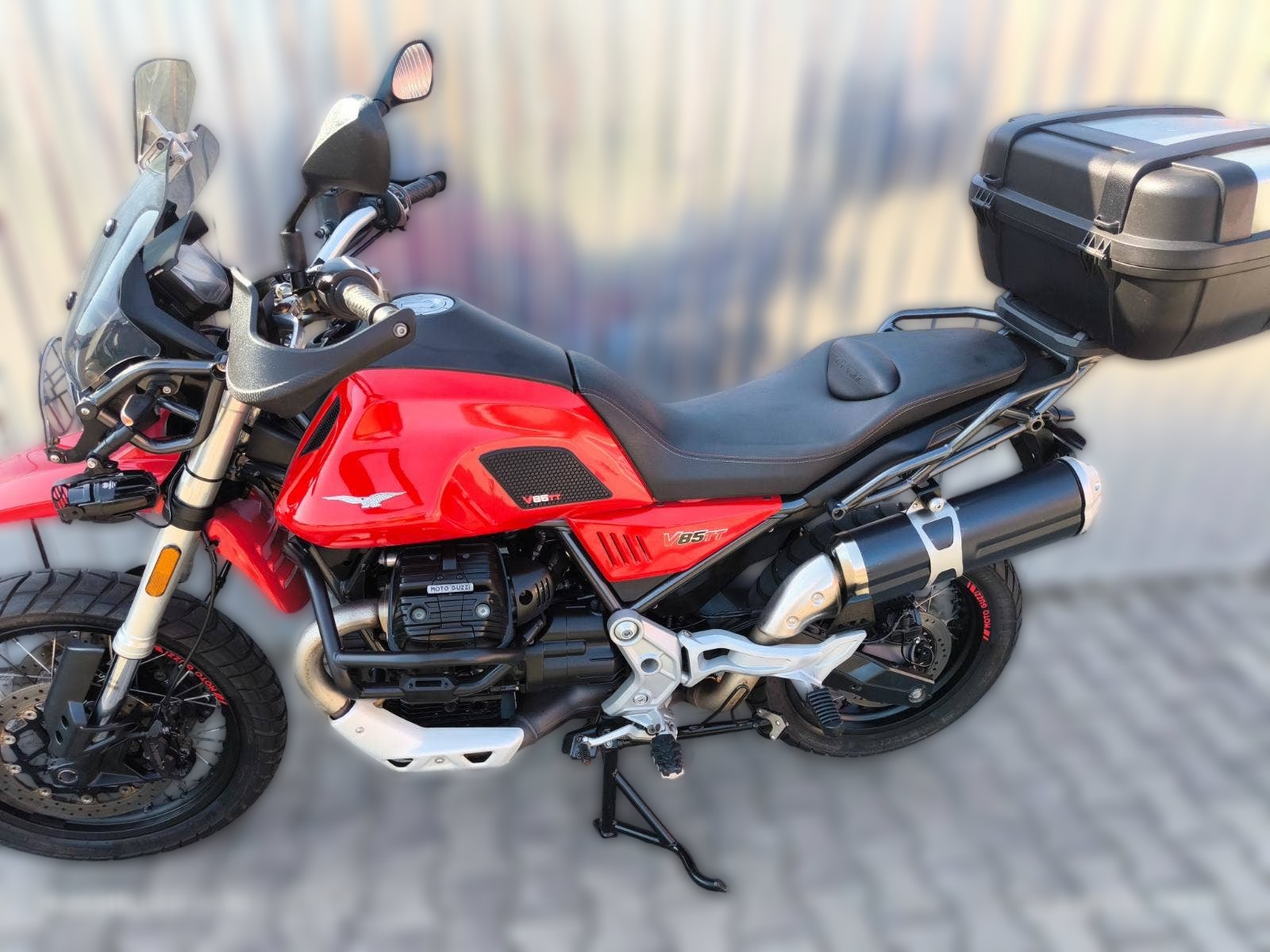 2019 Moto Guzzi V85 TT - 29 000 km - Náhled 16