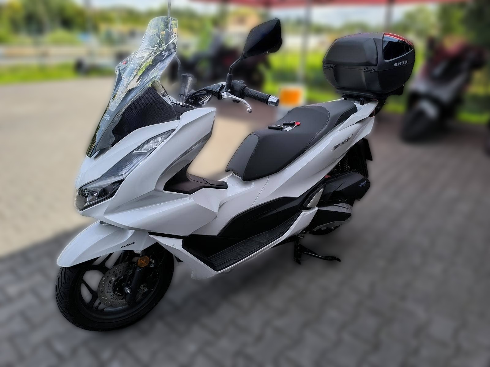 2021 Honda PCX 125 - 3 600 km - Náhled 17