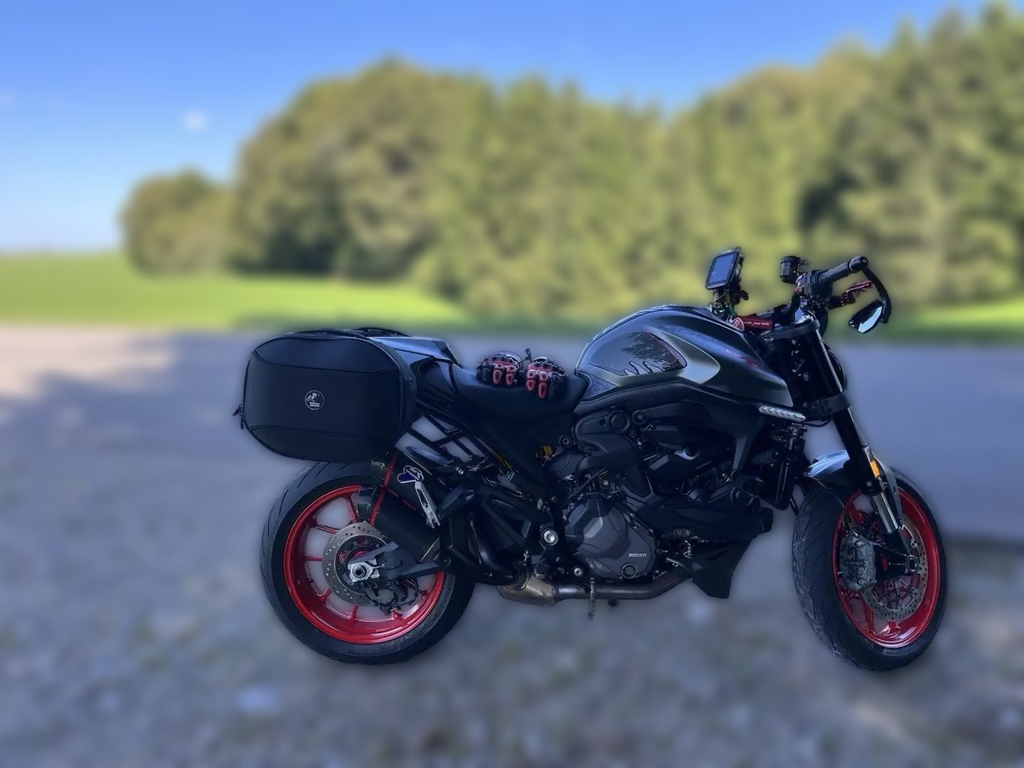 2022 Ducati Monster - 16 700 km - Náhled 3