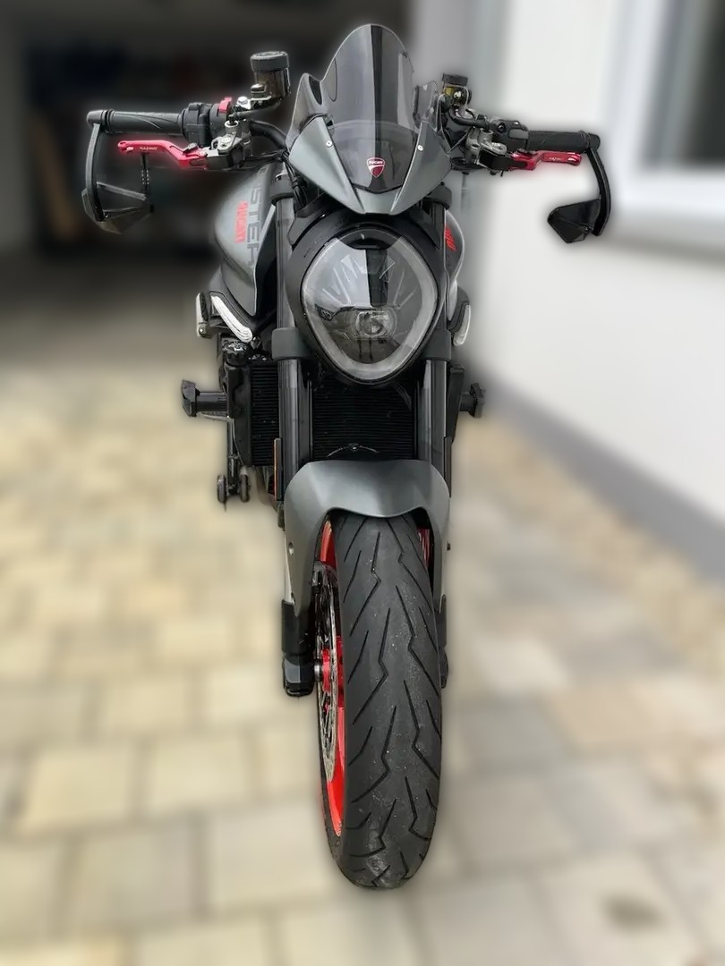 2022 Ducati Monster - 16 700 km - Náhled 5