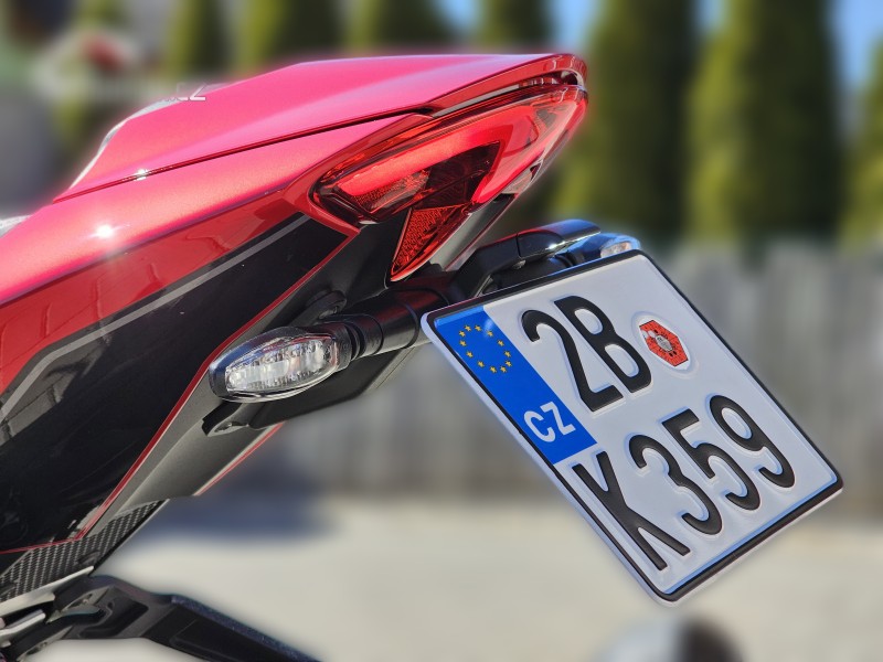 2022 Triumph Speed Triple 1200 - 5 032 km - Náhled 10
