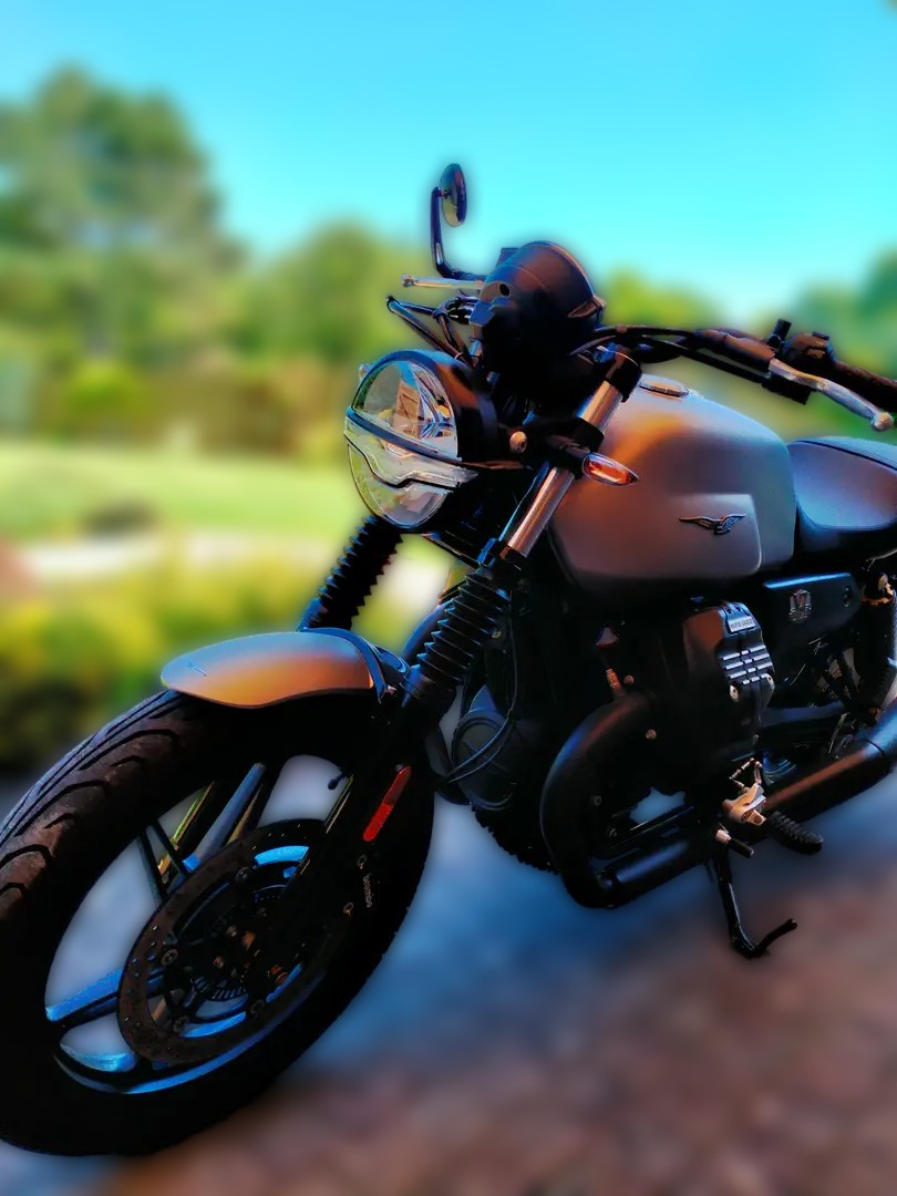 2022 Moto Guzzi V7 - 1 100 km - Náhled 5