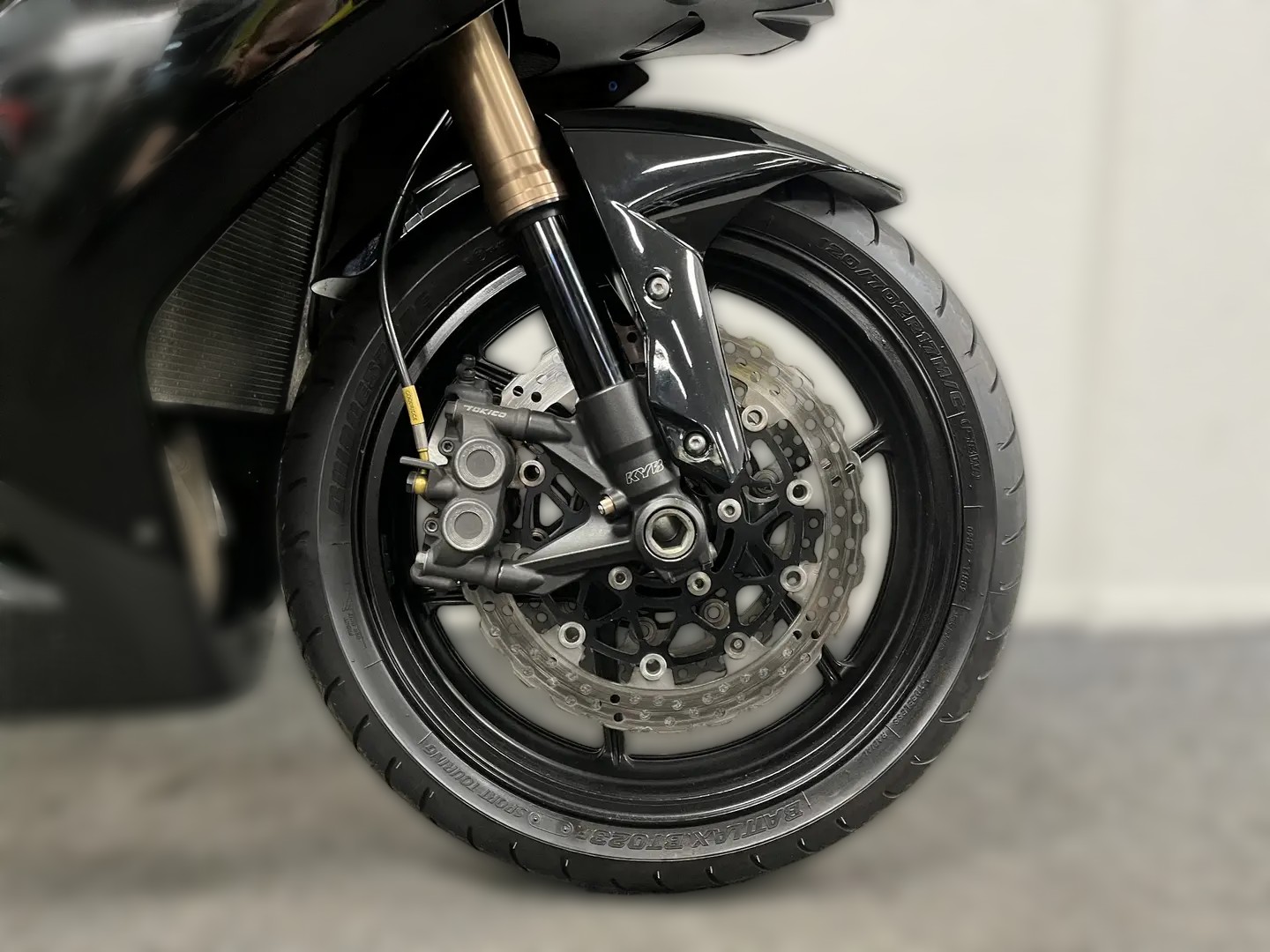 2008 Kawasaki Ninja ZX-10R - 39 619 km - Náhled 3