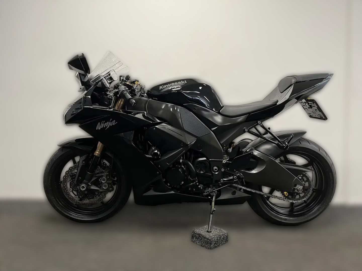2008 Kawasaki Ninja ZX-10R - 39 619 km - Náhled 20