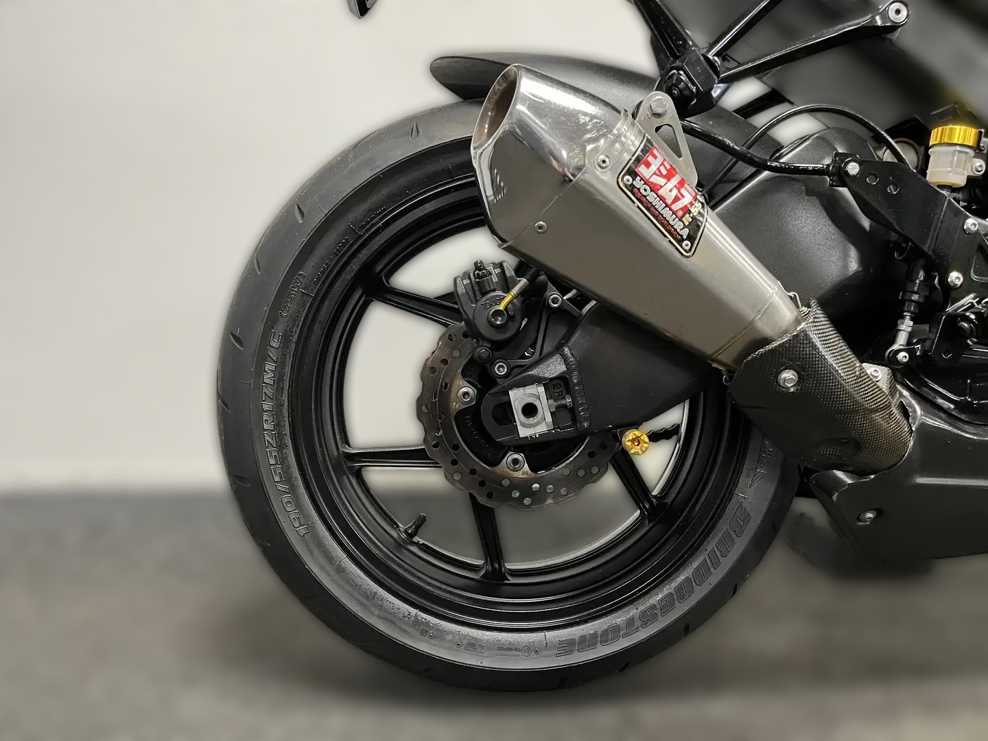 2008 Kawasaki Ninja ZX-10R - 39 619 km - Náhled 30